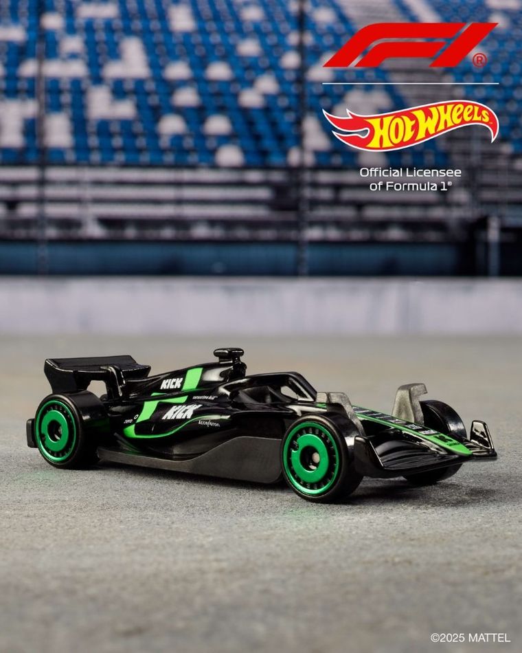 Hot Wheels, Formuła 1 Drużyna wyścigowa Race Team F1, Samochody do zabawy, 1:64