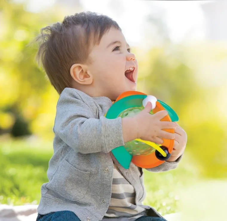 Infantino, gumowa piłka, zabawka ze światłem i dźwiękiem