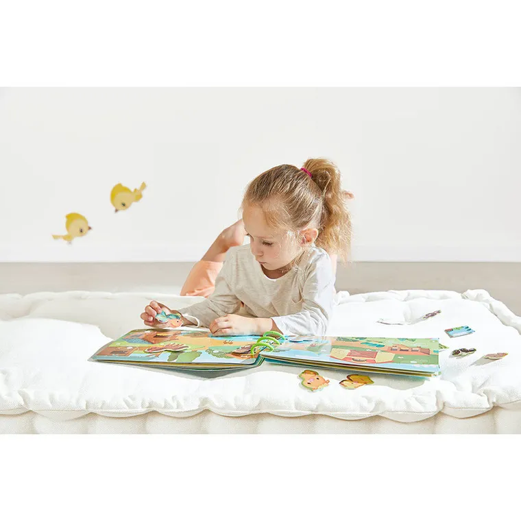 Janod, Busy Book, Farma, książeczka sensoryczna z zadaniami