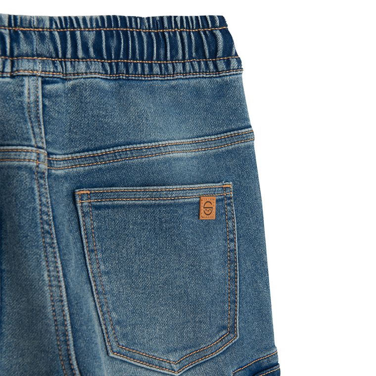 Jeansy z kieszeniami o kroju jogger Cool Club