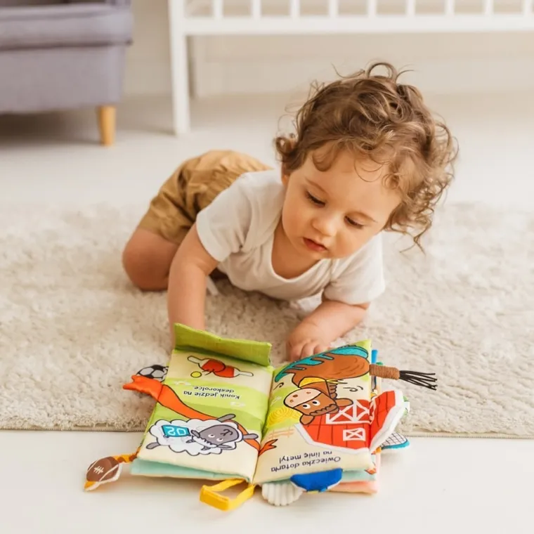 JollyBaby, Zabawa na farmie, miękka książeczka