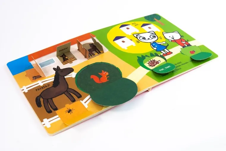 Kicia Kocia i Nunuś. Kto mieszka w zagrodzie?