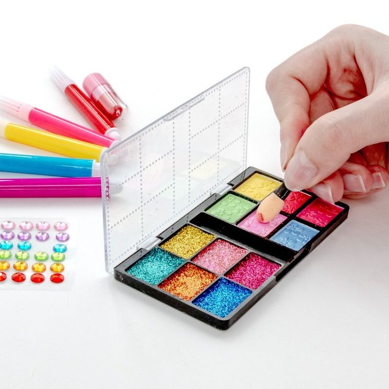 Kidea, Kolorowanka, Plansze Make-up, 5 obrazków