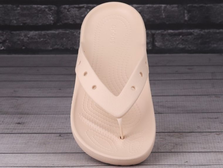 Klapki damskie, japonki, beżowe, Crocs Classic Flip