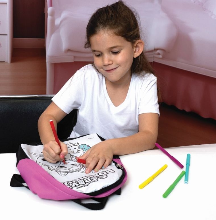 Koci Domek Gabi, plecak do kolorowania