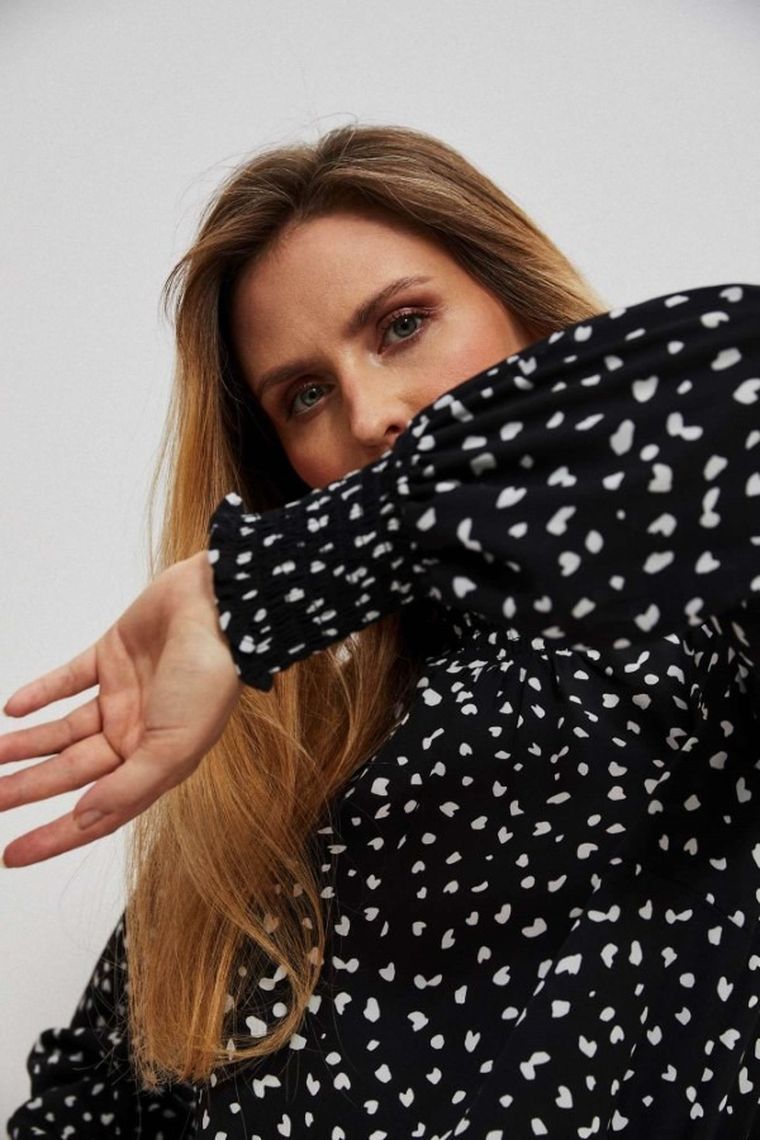 Koszula damska z długim rękawem, czarna, Moodo