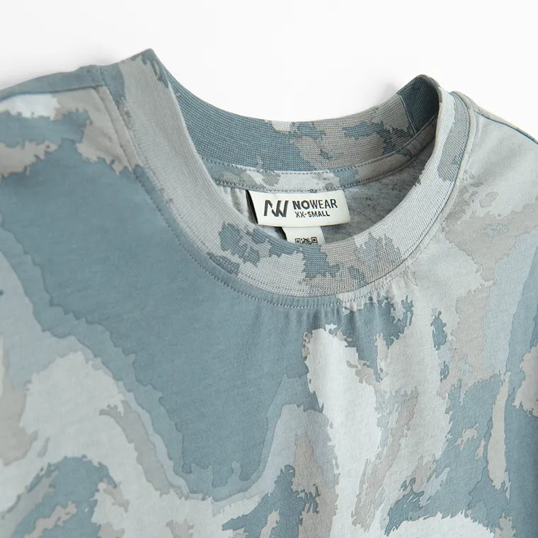 Koszulka moro o kroju relaxed NOWEAR