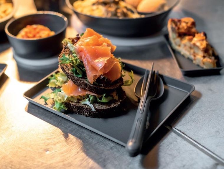 Koziol, taca do serwowania, 23-18 cm