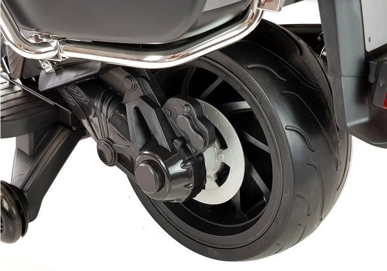 Lean Cars, BMW R1200, motor policyjny, pojazd na akumulator, biały