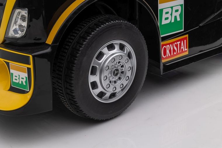 Lean Cars, Mercedes-Benz, pojazd na akumulator z naczepą, żółty