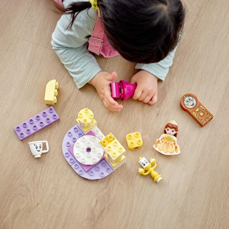 LEGO DUPLO, Sala balowa Belli, 10960