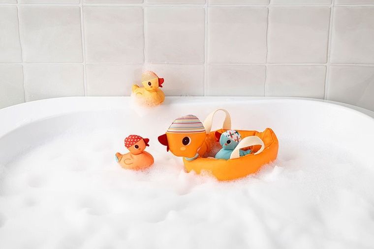 Lilliputiens, Kaczka i 3 magnetyczne kaczątka, zestaw do kąpieli, 9m+