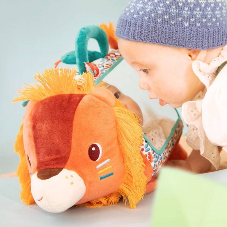 Lilliputiens, Lew Jack, wielofunkcyjny trójkąt z lusterkiem, 3m+