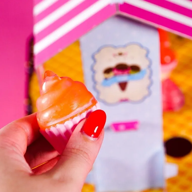 Lisciani, I'm a Genius, Wielkie laboratorium szminek i błyszczyków, zestaw kreatywny