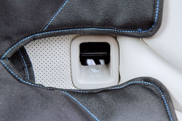 LittleLife, mata ochronna pod fotelik