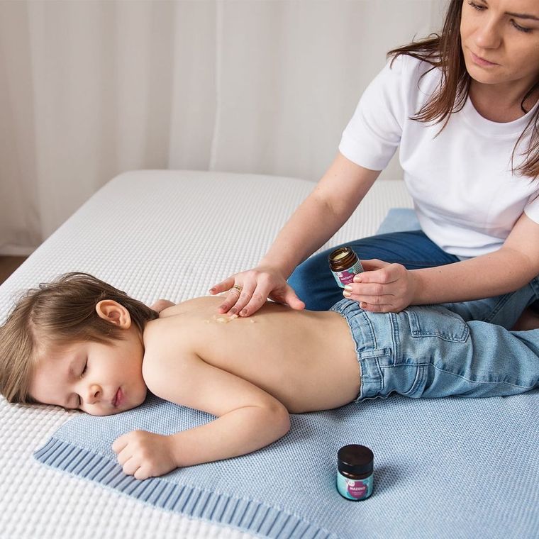 LullaLove, ziołowe mazidło wspierające z tymiankiem, paczulą i eukaliptusem, 30 ml