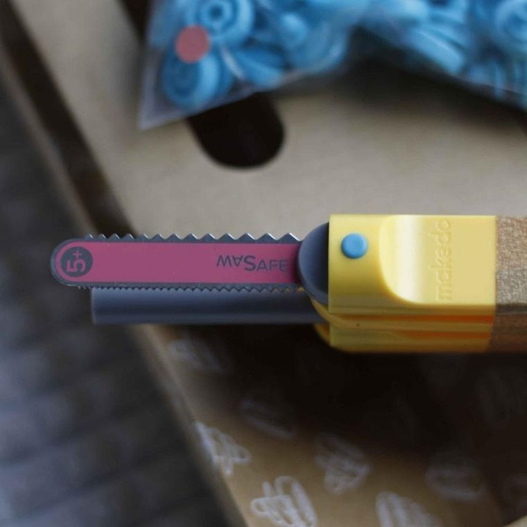 Makedo, Safe-Saw, bezpieczna piła do kartonu