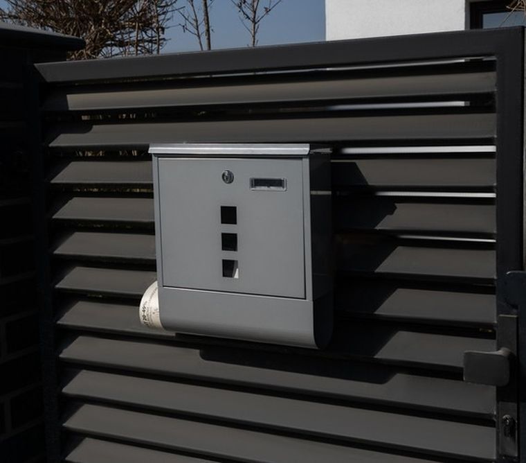 Malatec, skrzynka na listy