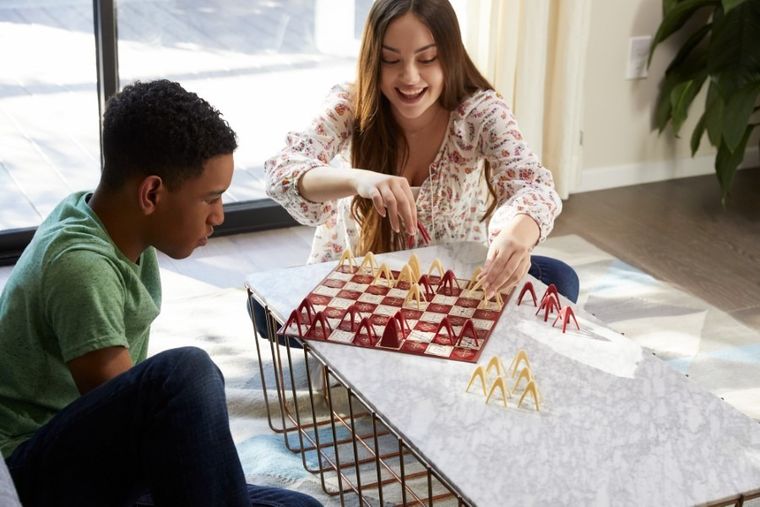 Mattel, Omniszachy, gra strategiczna