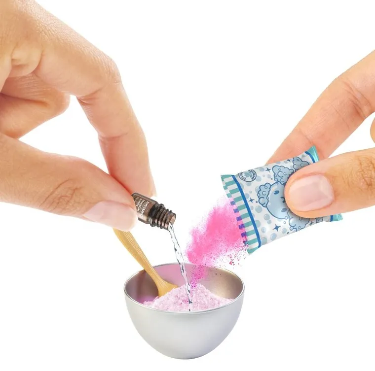 MGA's Miniverse, Make It Mini, Spa, zestaw z kulą niespodzianką