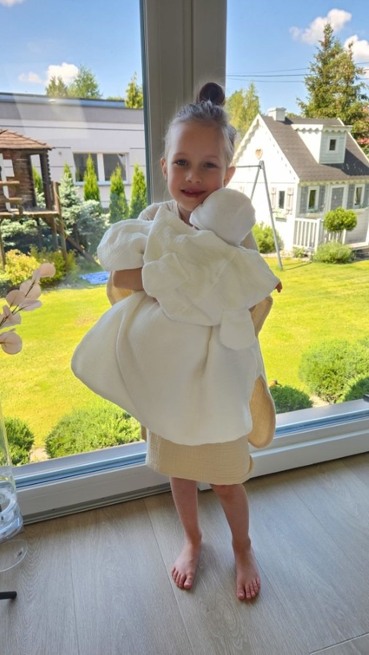 MimiNu, muślinowe ponczo plażowe, szybkoschnące, ciepły beż, 4-7 l.