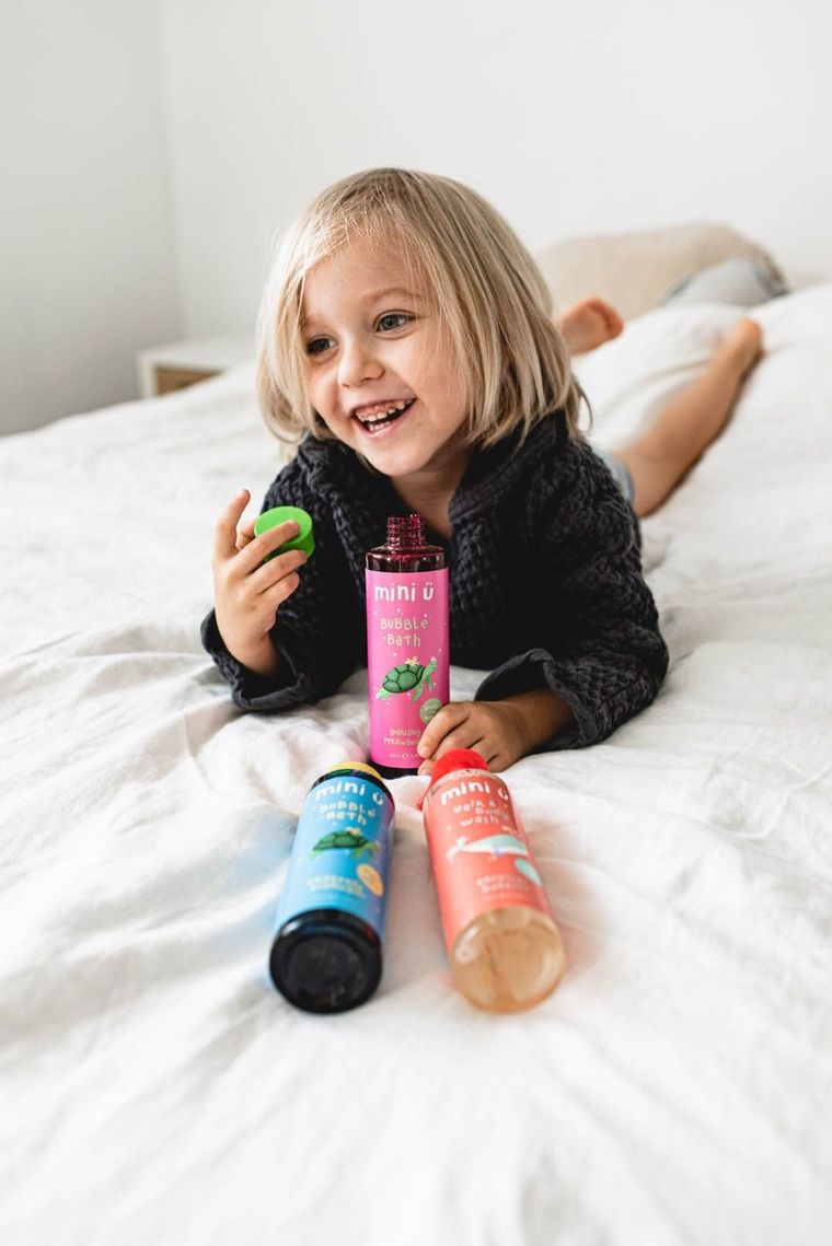 Mini U, naturalny bąbelkowy płyn do kąpieli dla dzieci i niemowląt, guma balonowa