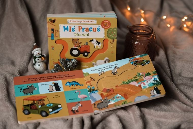 Miś Pracuś. Przesuń paluszkiem. W zoo