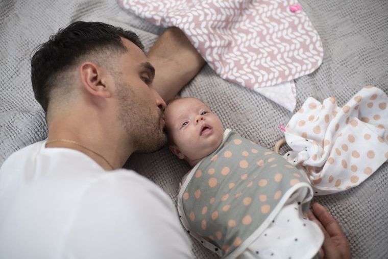 Motherhood, Ocelot Niebieski, otulacz, śpiworek