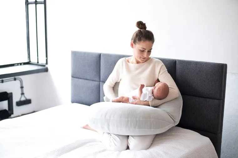 Motherhood, Premium, poduszka dla kobiet w ciąży i do karmienia, szara