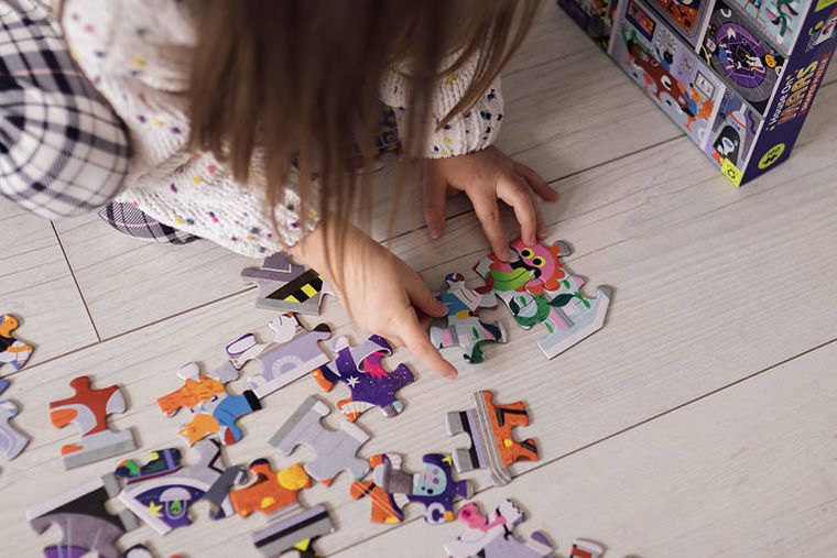 Mudpuppy, Dom na Marsie, puzzle konturowe, 100 elementów