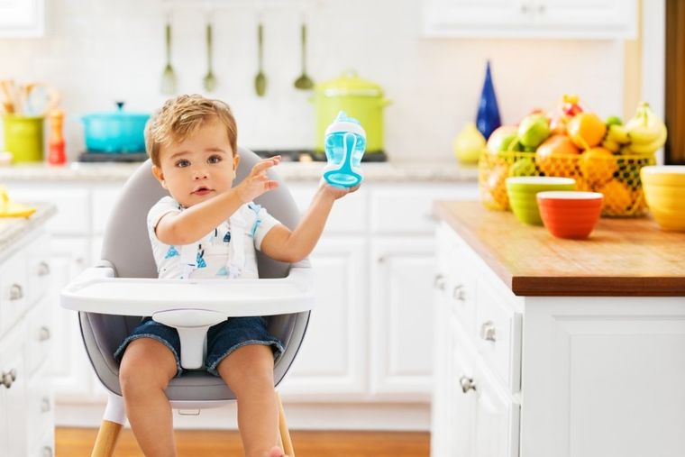 Munchkin, kubek z miękkim ustnikiem i uchwytami, niebieski, 118 ml