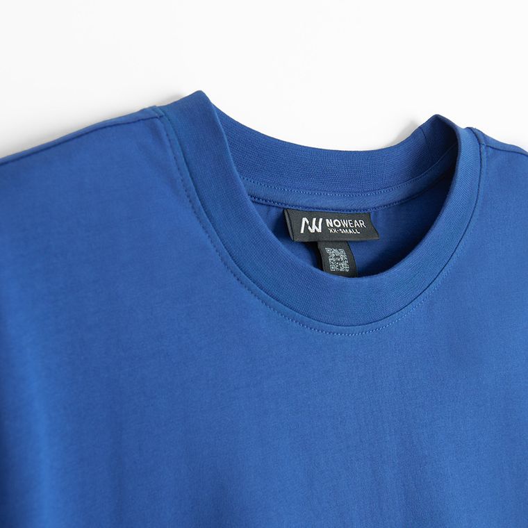 Niebieska koszulka basic o kroju relaxed NOWEAR