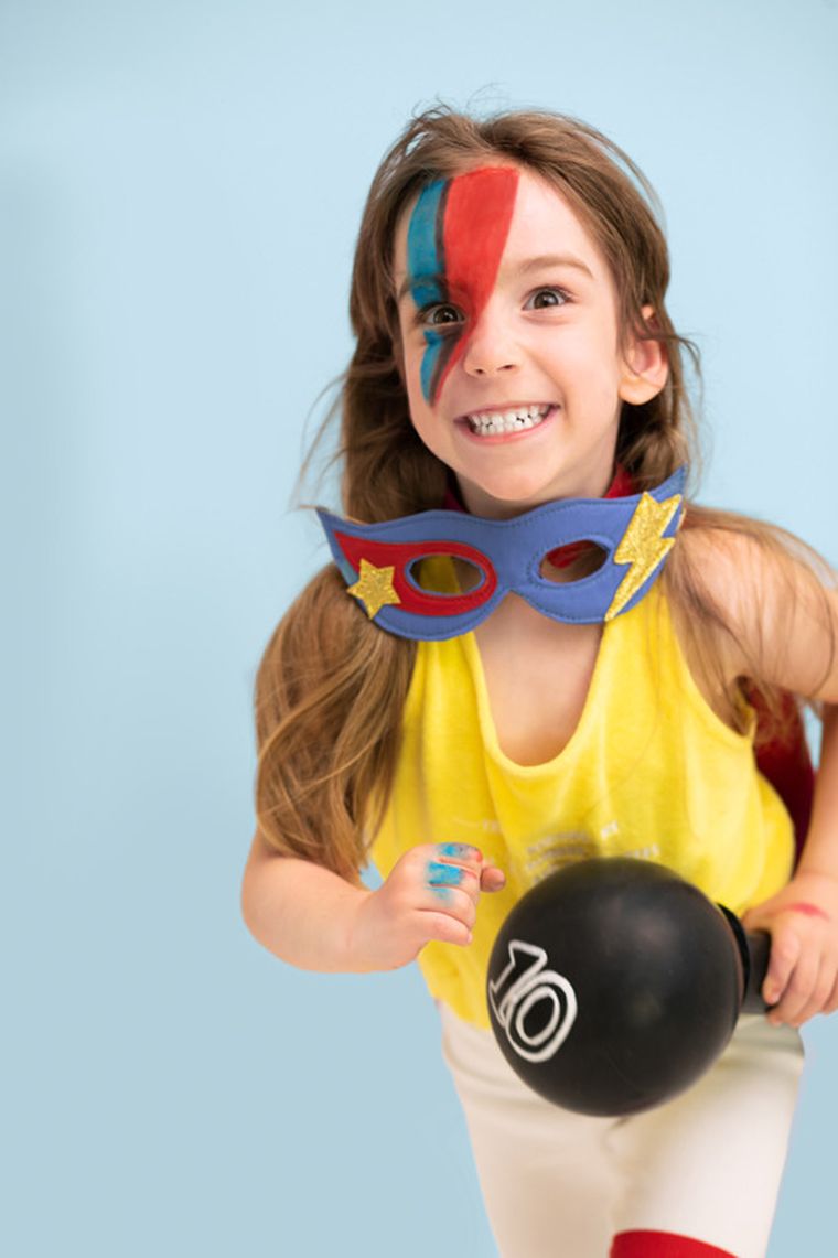 PartyDeco, kredki do malowania twarzy, 12 szt.