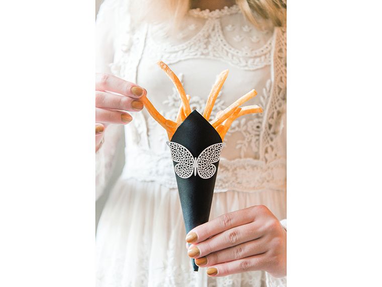 PartyDeco, papierowy motyl, białe, 6,5-4 cm, 10 szt.