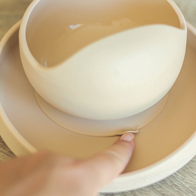 Petite&Mars, Take&Match, silikonowa miseczka z przyssawką, Desert Sand, 6m+