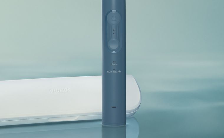 Philips, Sonicare 4100, szczoteczka soniczna z etui, granatowa, HX4043/48