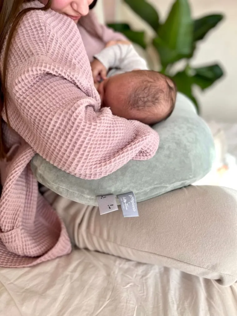 Piapimo, poduszka do karmienia z wodoodpornym wkładem, szałwiowa szarość