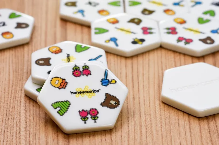 Piatnik, Honeycombs, Plastry Miodu, familijna gra logiczna