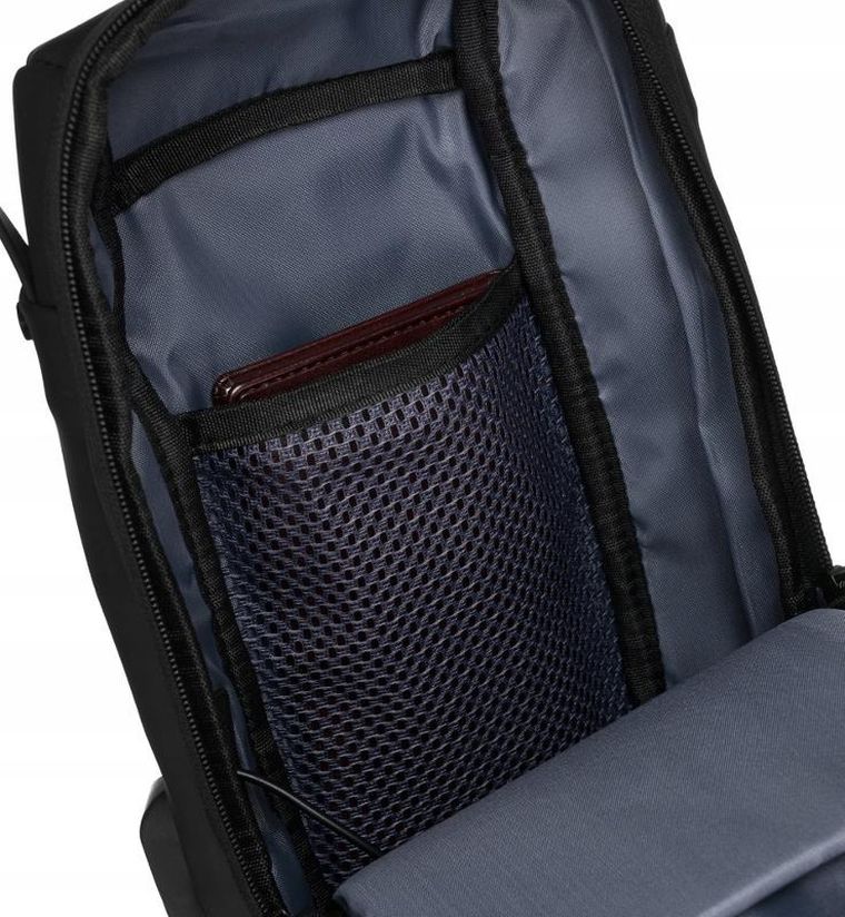 Plecak-saszetka, czarny, port USB, Peterson