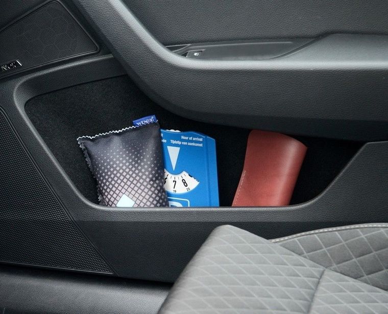 Pochłaniacz wilgoci do samochodu, 350 g