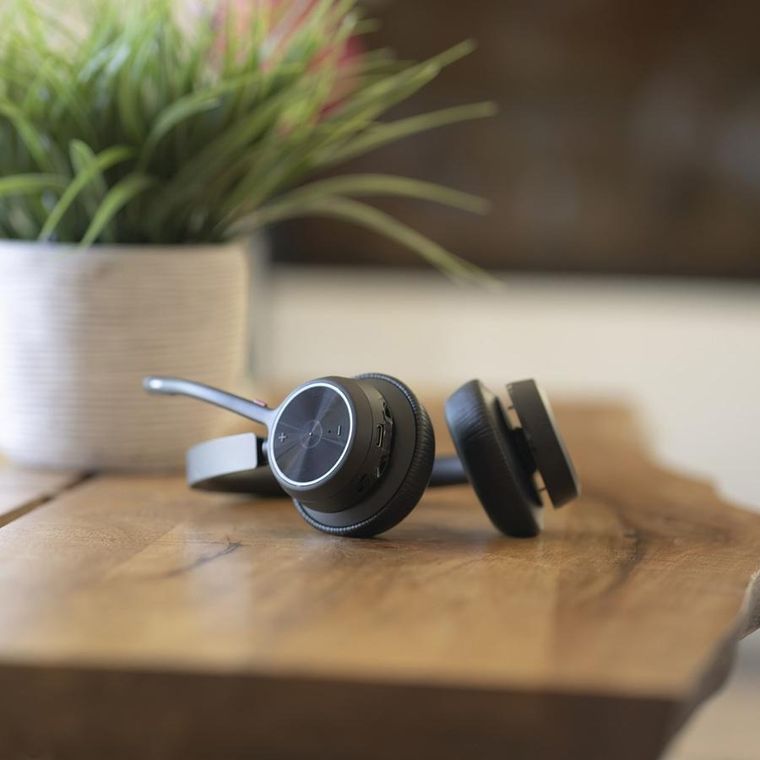 Poly, słuchawki, Voyager 4320 USB-A Headset +BT700 dongle + podstawka ładująca, 77Y99AA