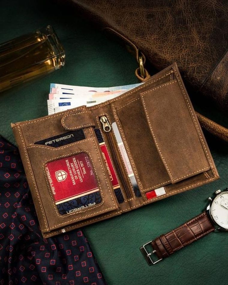 Portfel, brązowy, skórzany, Peterson