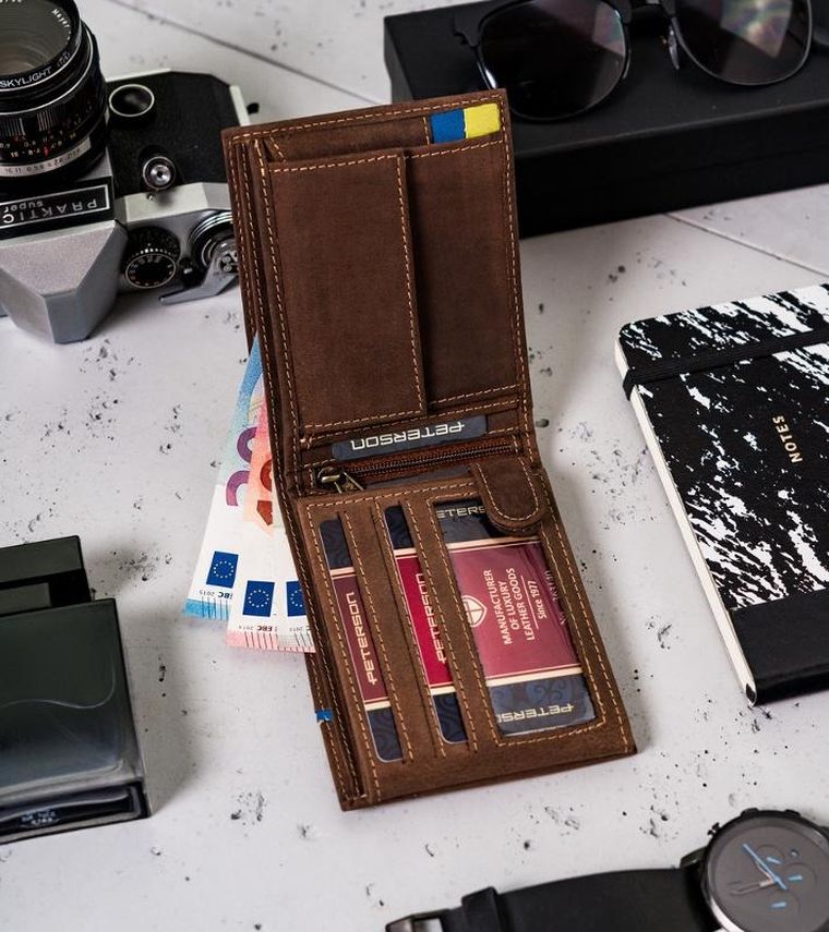 Portfel, brązowy, skórzany, Peterson