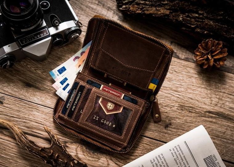 Portfel, brązowy, skórzany, Peterson