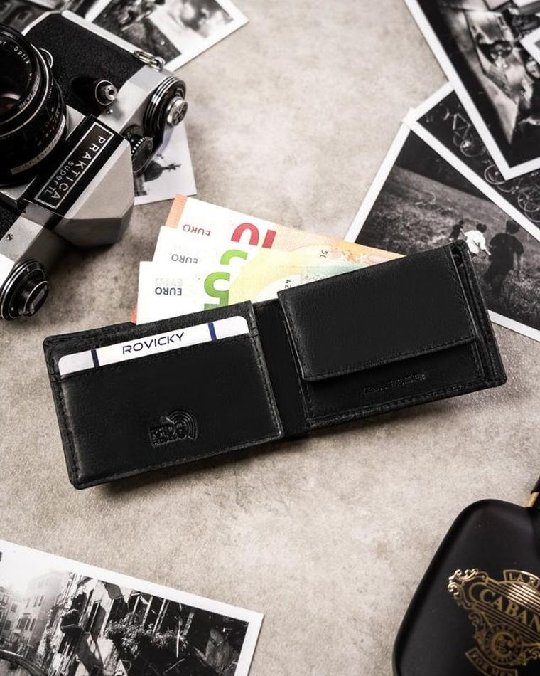 Portfel, czarny, skórzany, Buffalo Wild