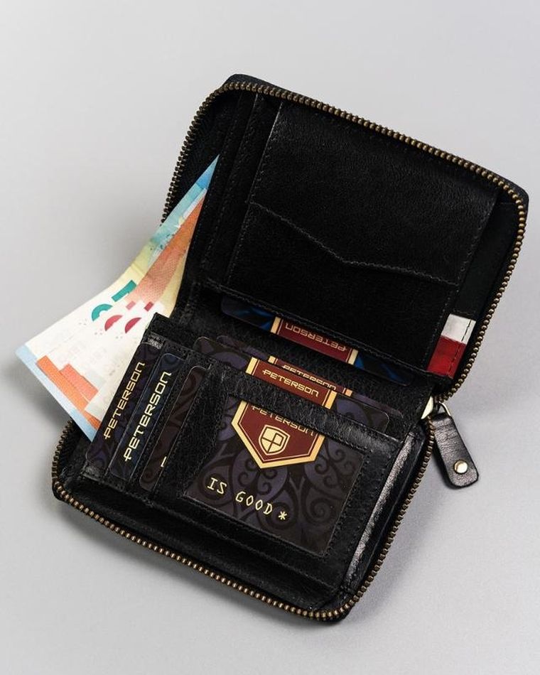 Portfel, czarny, skórzany, Peterson