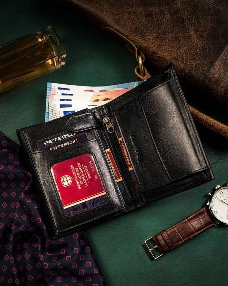 Portfel, czarny, skórzany, Peterson