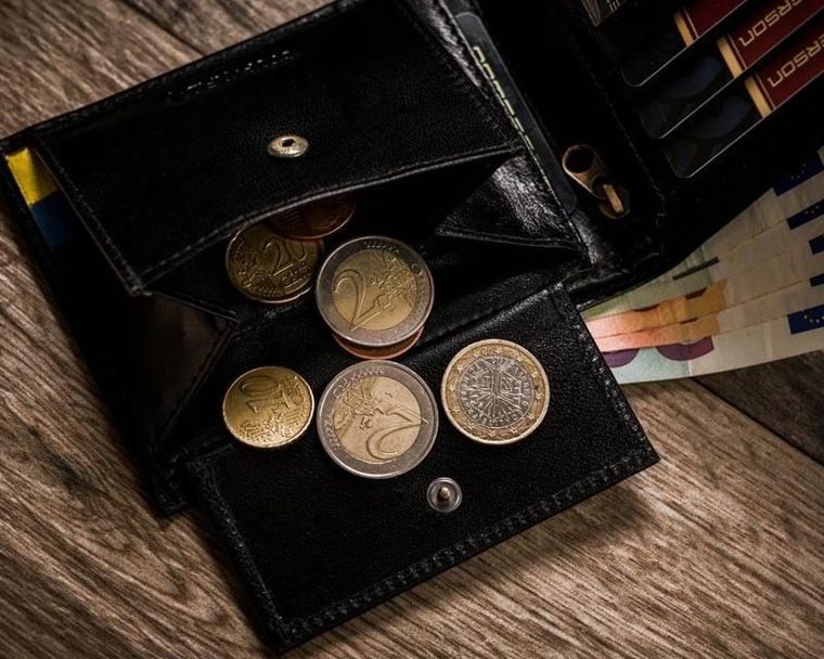 Portfel, czarny, skórzany, Peterson