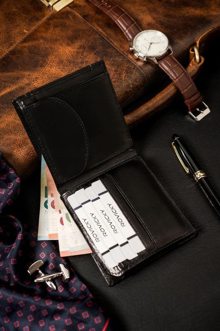 Portfel, czarny, skórzany, Peterson