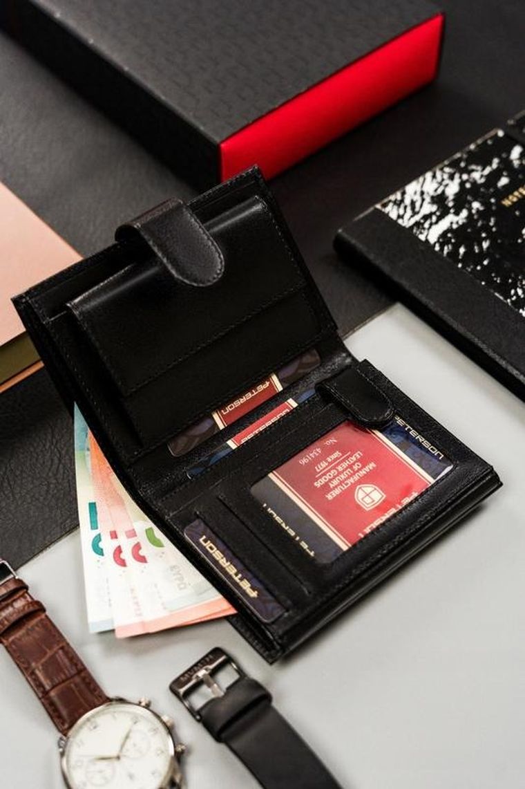 Portfel, czarny, skórzany, Peterson